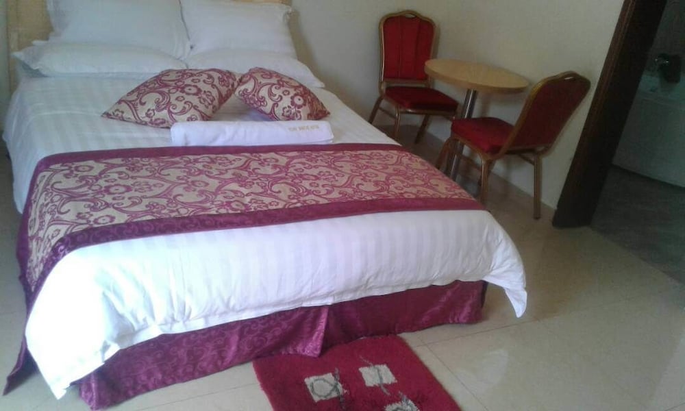 Fort Breeze Hotel in Fort Portal, Republic of Uganda