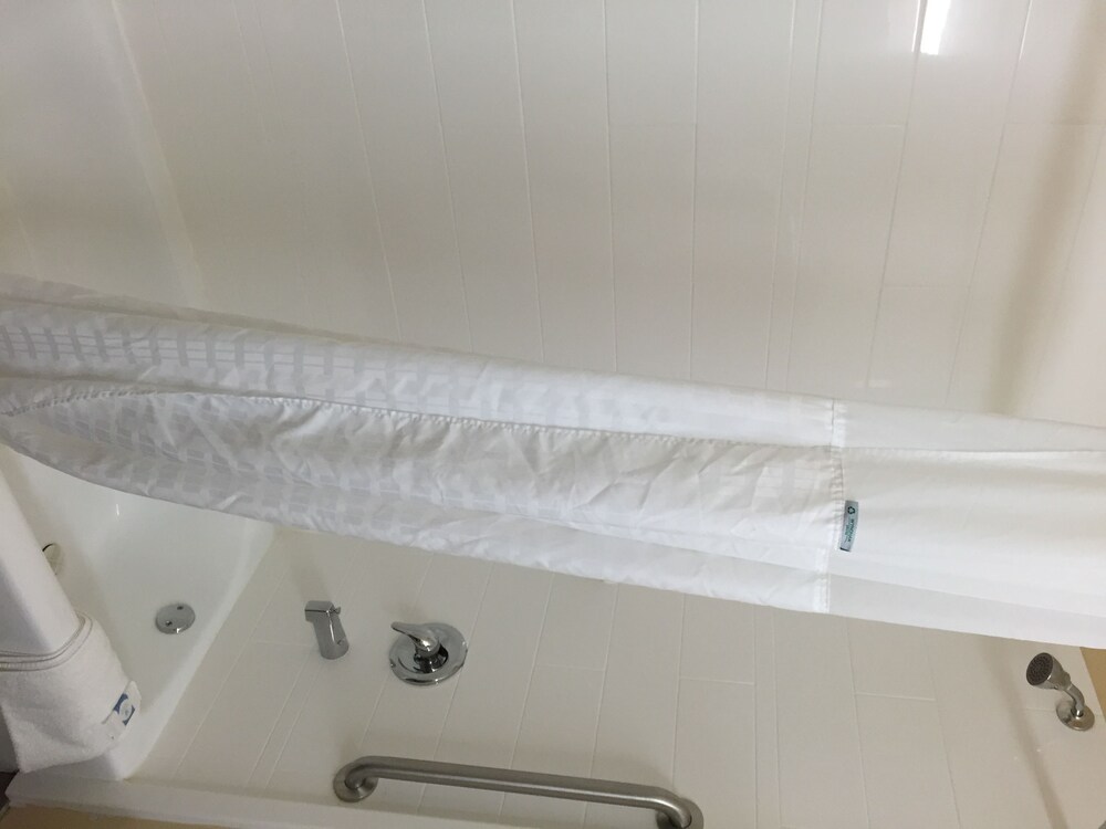 Downtowner Inns & Suites - photo 24