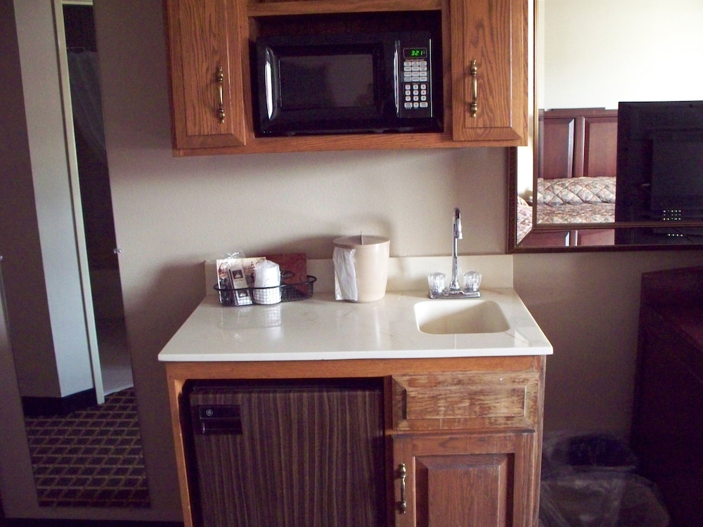 Country Inn Deerwood - photo 32