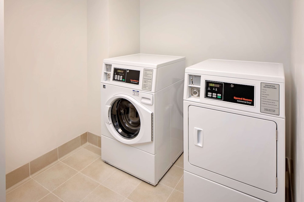 Hyatt Place Glendale Los Angeles - photo 11