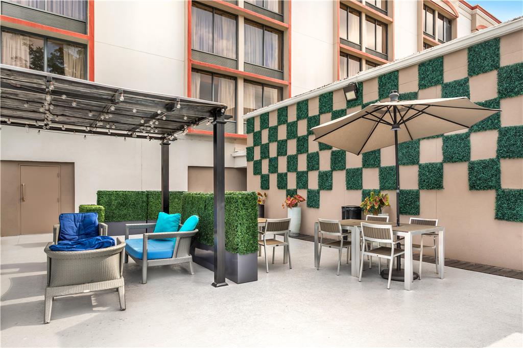 Best Western Downtown Plus Music Row - photo 33