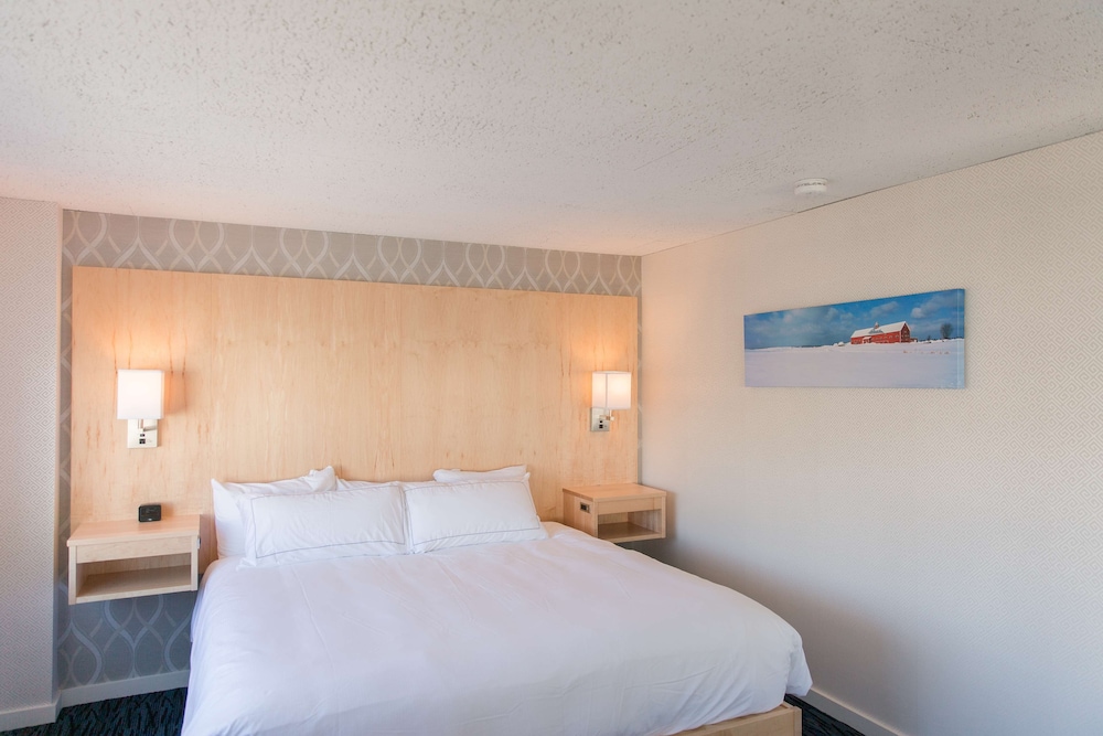 Capitol Plaza Hotel Montpelier Tapestry Collection by Hilton - photo 15
