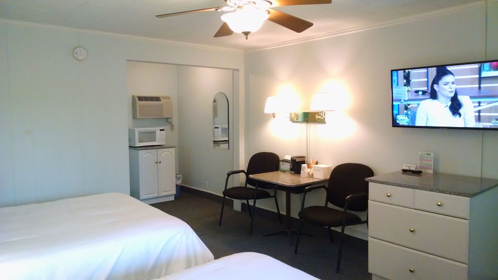 Murray Inn and Art Gallery - photo 14