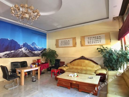 The Ice and snow Charm hotel in Luqiao, People's Republic of China