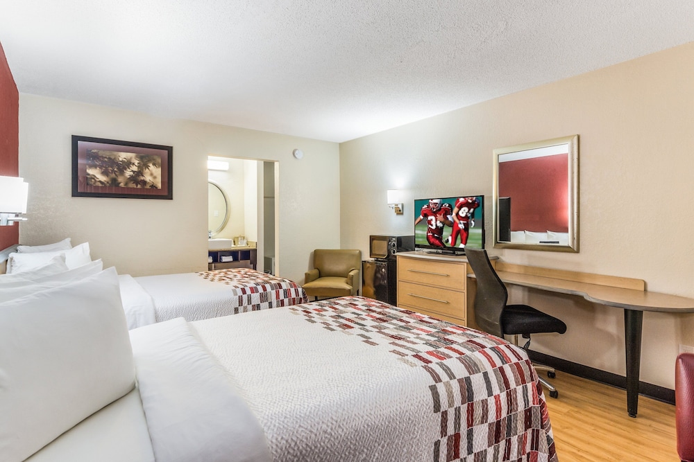 Red Roof Inn Williamsburg - photo 12