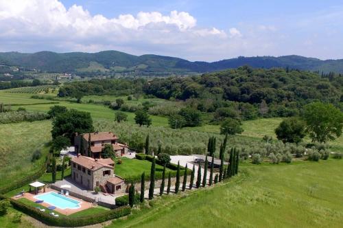 Agriturismo Pian del Vescovo — 4-Star Luxury Hotel in Massa Marittima, Italy