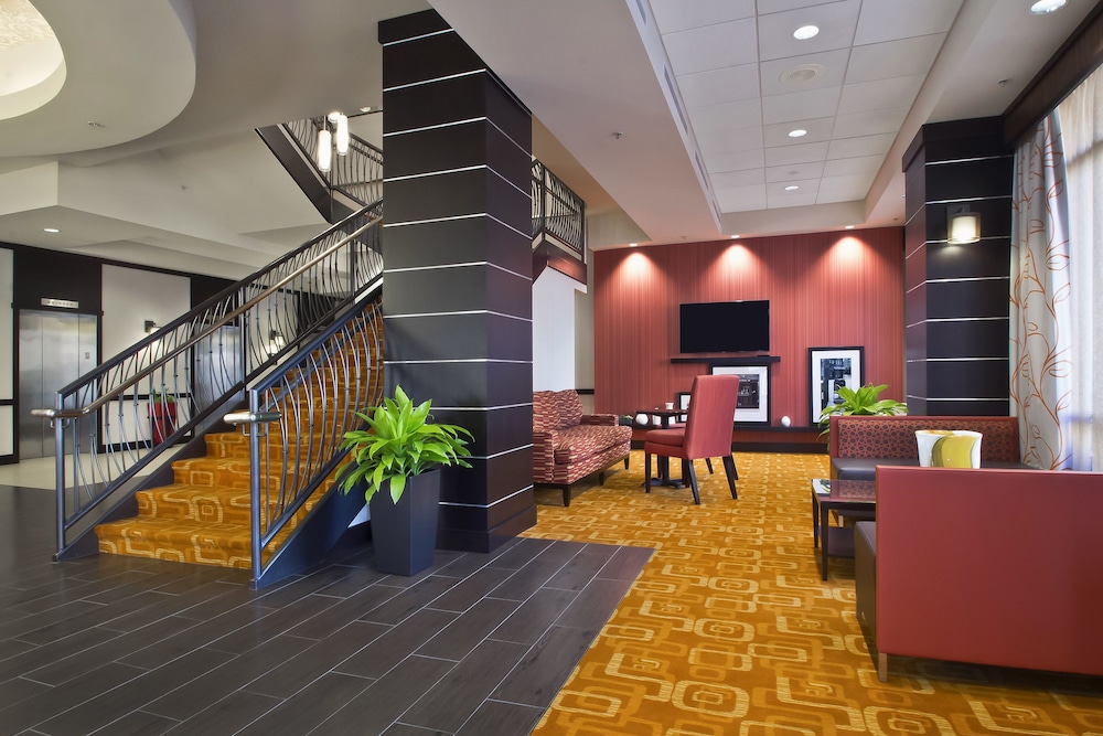 Hampton Inn & Suites Columbus Downtown - photo 11