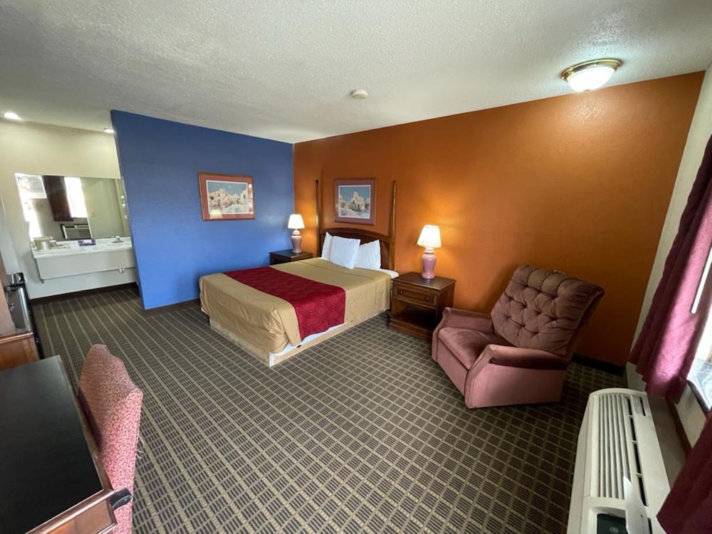 Knights Inn By Capital O Emporia I 35 - photo 26