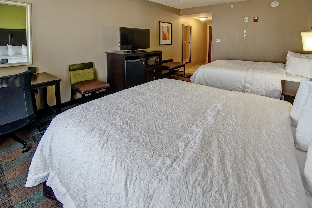 Hampton Inn & Suites Clarksville - photo 11