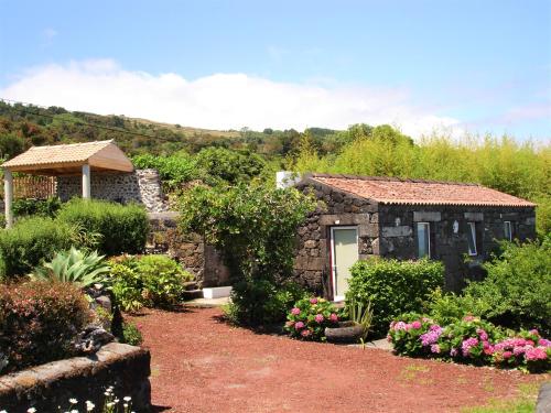 Casas de Lava — hotel in Ribeirinha