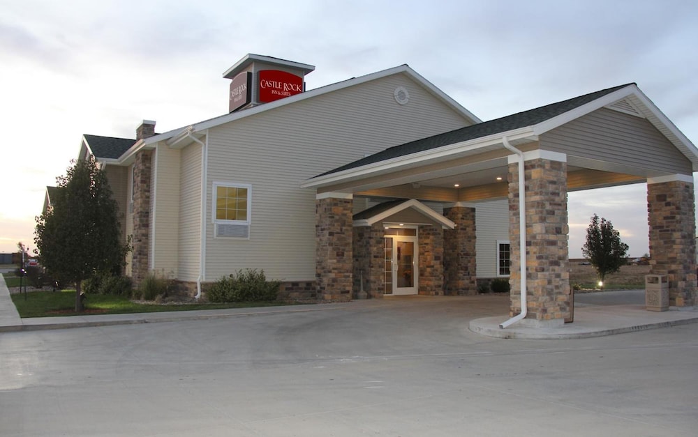 Castle Rock Inn & Suites - photo 56