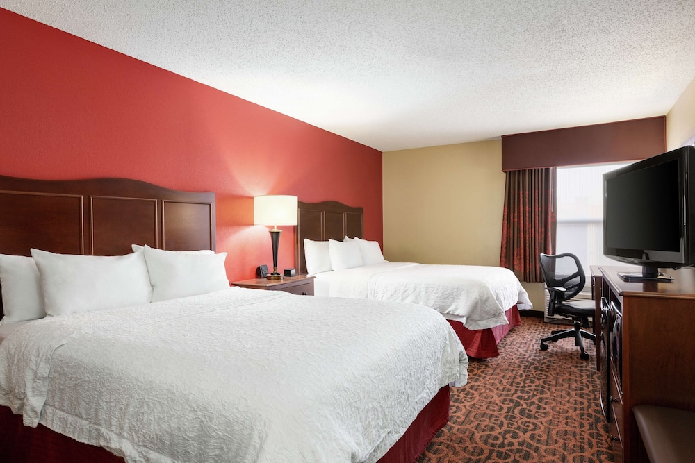Hampton Inn Abilene - photo 5
