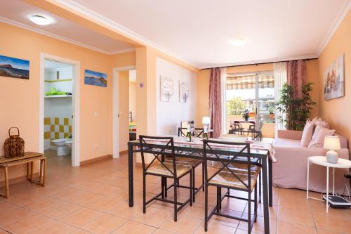 Apartamento Sotavento I — 4-Star Luxury Hotel in Granadilla De Abona, Spain