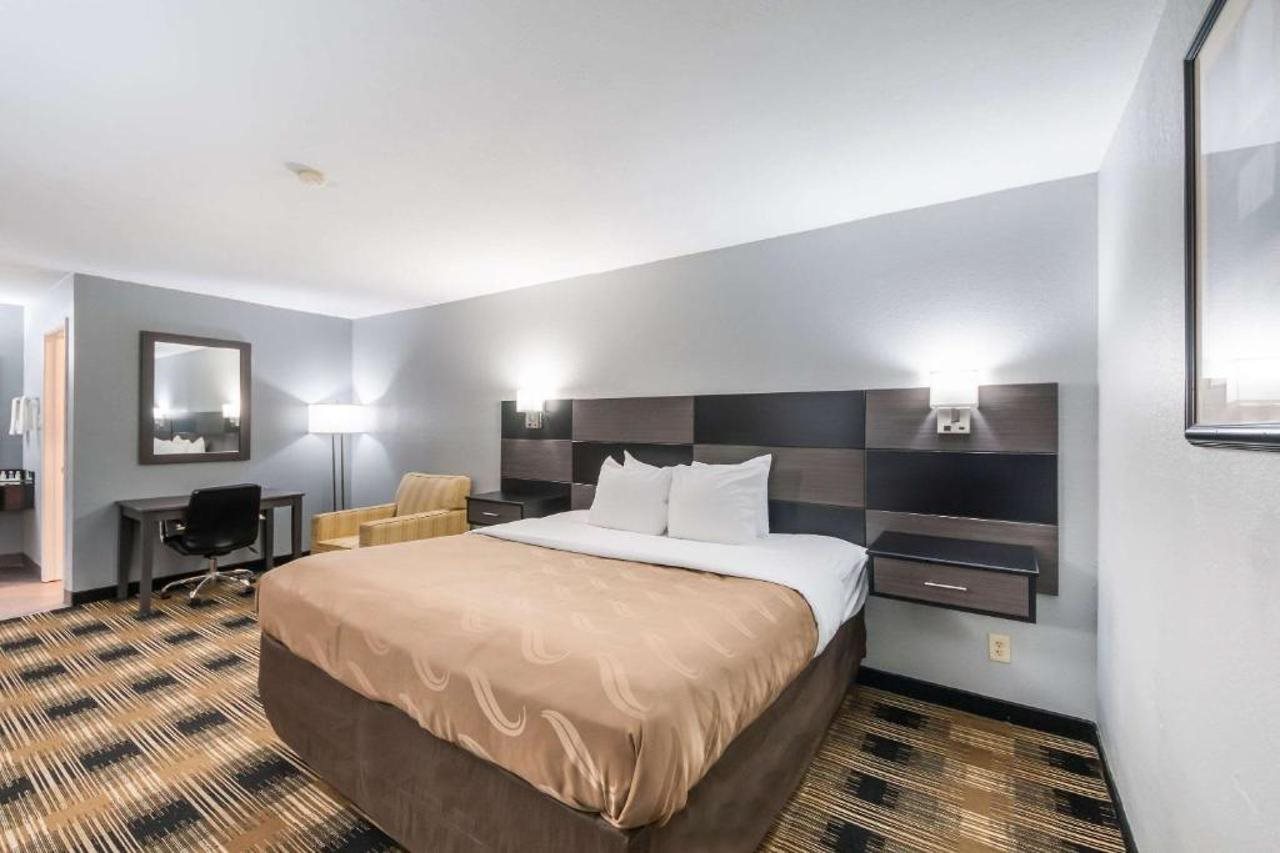 Quality Inn Near Medical Center - photo 23