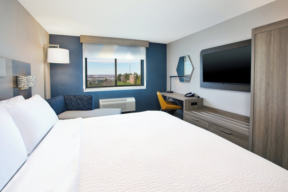 Holiday Inn Express Sault Ste. Marie by IHG - photo 12