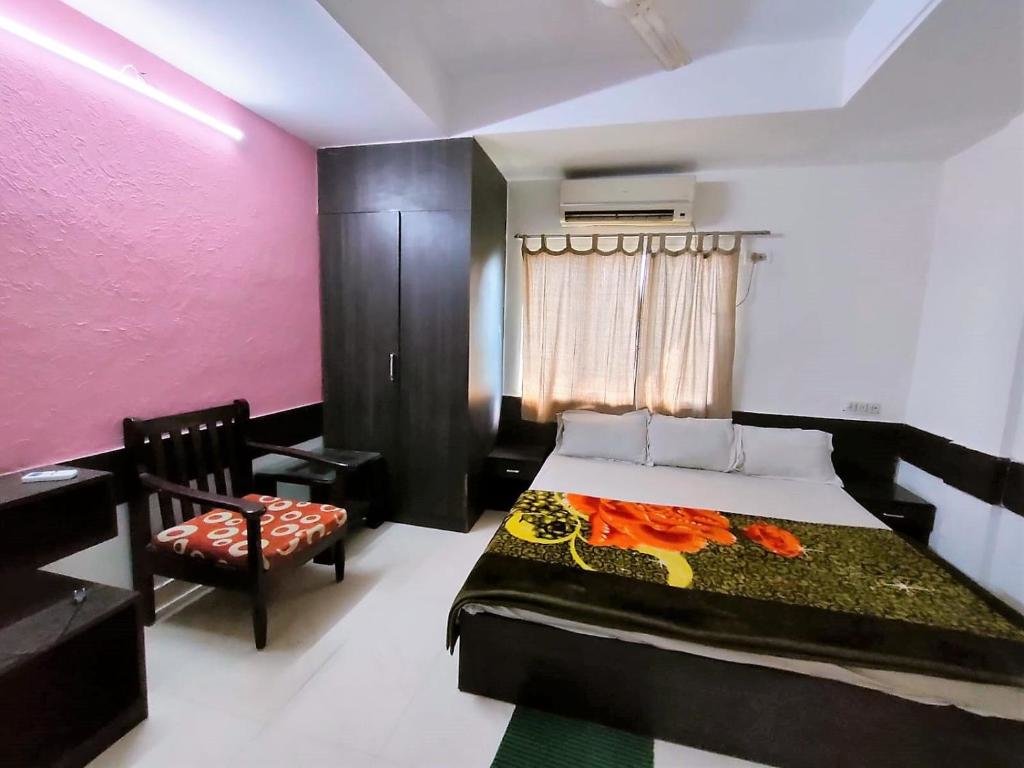 Staymaker Chakra Nayan Tara Sonu Inn — Rampur Hat — photo 4