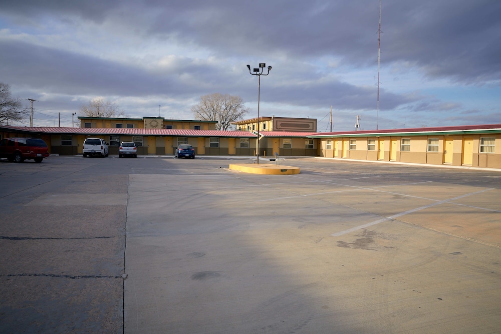 South Wind Inn - photo 20