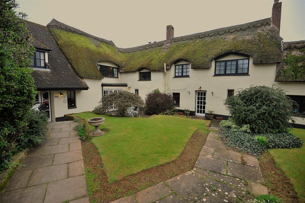 Barton Cross Hotel - carbon neutral hotel in Exeter