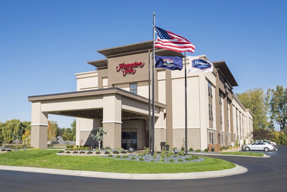 Hampton Inn Mt. Pleasant - photo 28