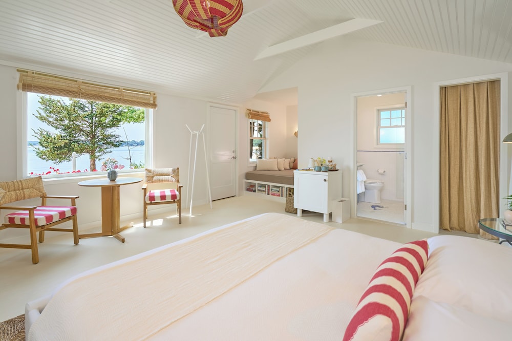 Silver Sands Motel & Beach Bungalows - photo 29