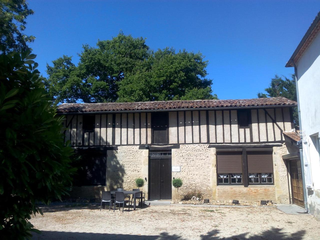 Les Gites de Castera — hotel in Riscle