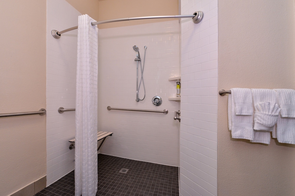 Candlewood Suites Austin Airport - photo 47