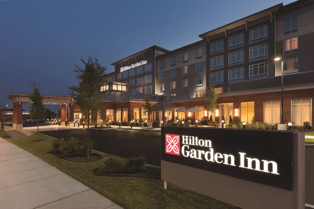 Hilton Garden Inn Boston Logan Airport - photo 62