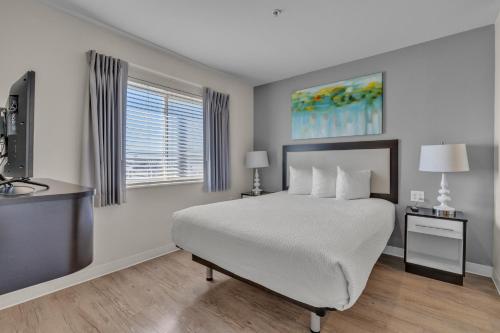 Simplicity At the Rim 1416 I Comfy 2 Bed 2 Bath — 4-Star Luxury Hotel in San Antonio, United States