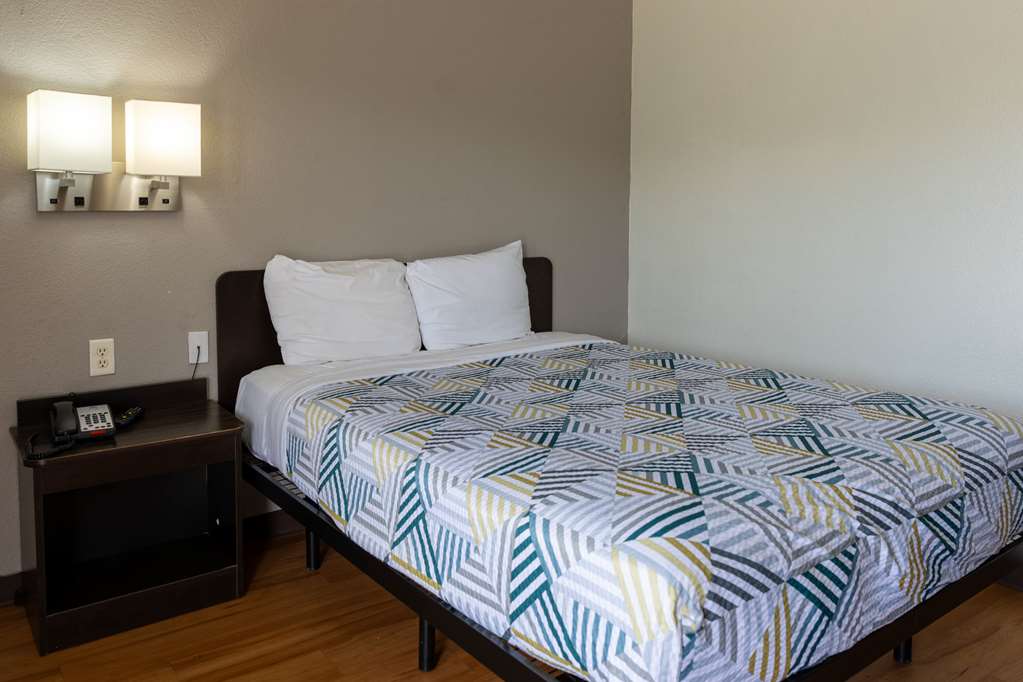 Motel6 Lufkin TX - photo 12