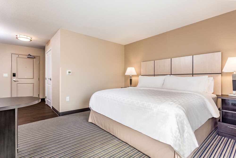 Candlewood Suites Eau Claire I 94 by IHG - photo 8