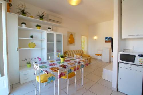 Rif. B12 Delfino 2 — 4-Star Luxury Hotel in San Vincenzo, Italy