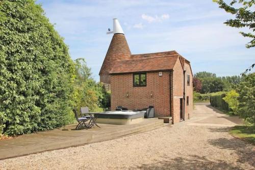 Ramsden Farm Oast in Ashford, United Kingdom