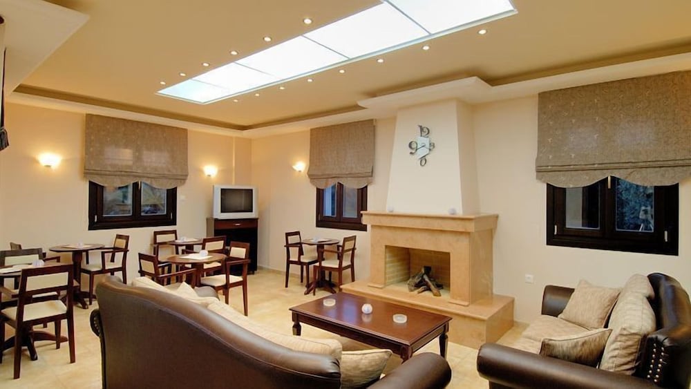 Palirria Hotel & Studios — Koropi — photo 2