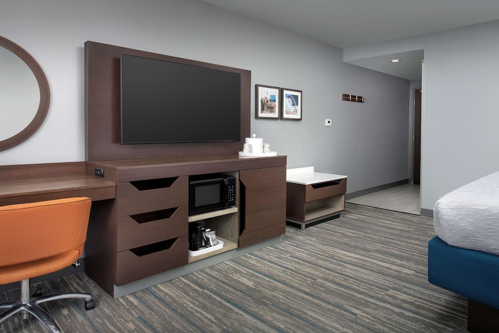 Hampton Inn & Suites Rapid City Rushmore - photo 14