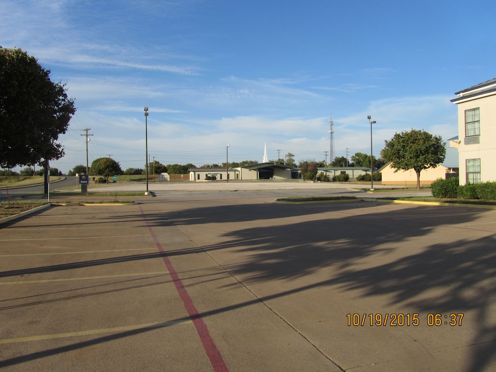 Executive Inn and Suites Wichita Falls - photo 62