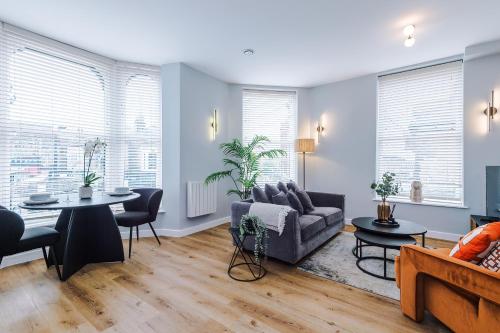 Harrogate House Apt 1 Cheltenham Parade View — 4-Star Luxury Hotel in Harrogate, United Kingdom