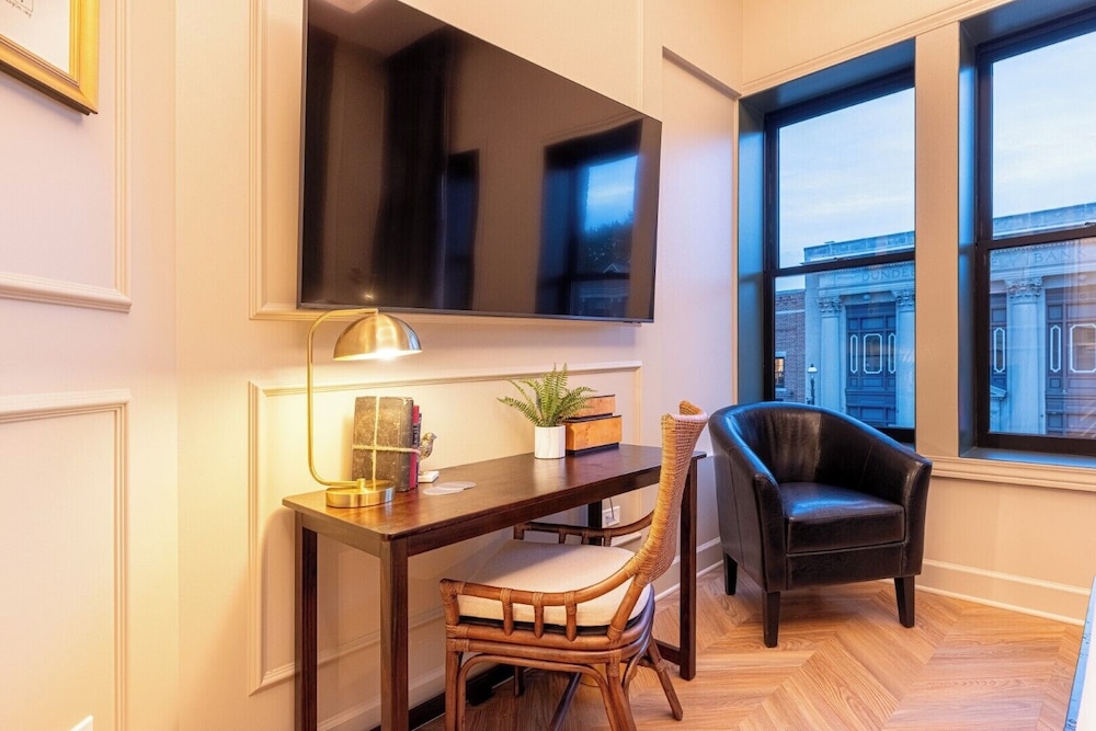 Sinclair Suites - photo 8