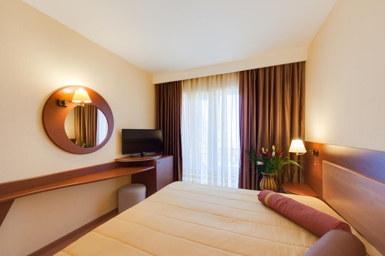 Hotel Palas — Ovidiu — photo 3