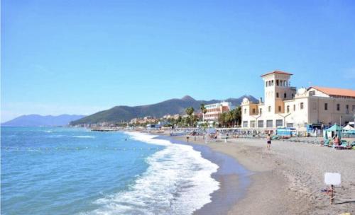 Loano Centro A pochi passi dal Mare e dalla Stazione — 4-Star Luxury Hotel in Loano, Italy