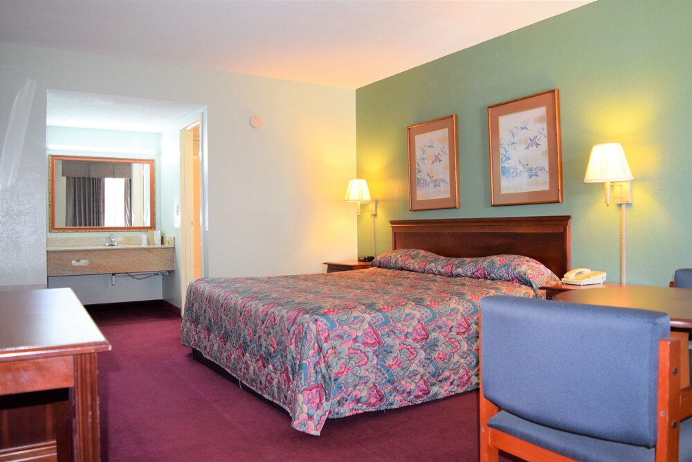 Liberty Inn — Waynesboro