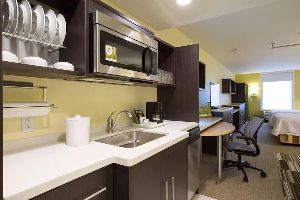 Home2 Suites by Hilton Canton - photo 14