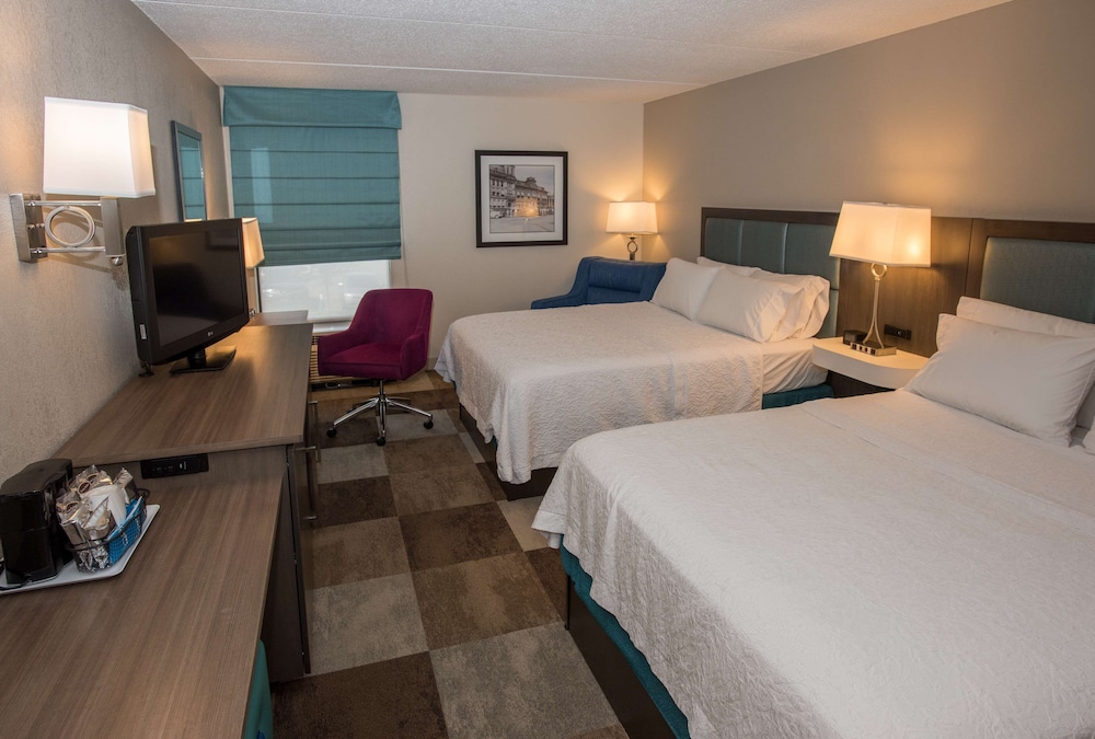 Hampton Inn Wooster - photo 17
