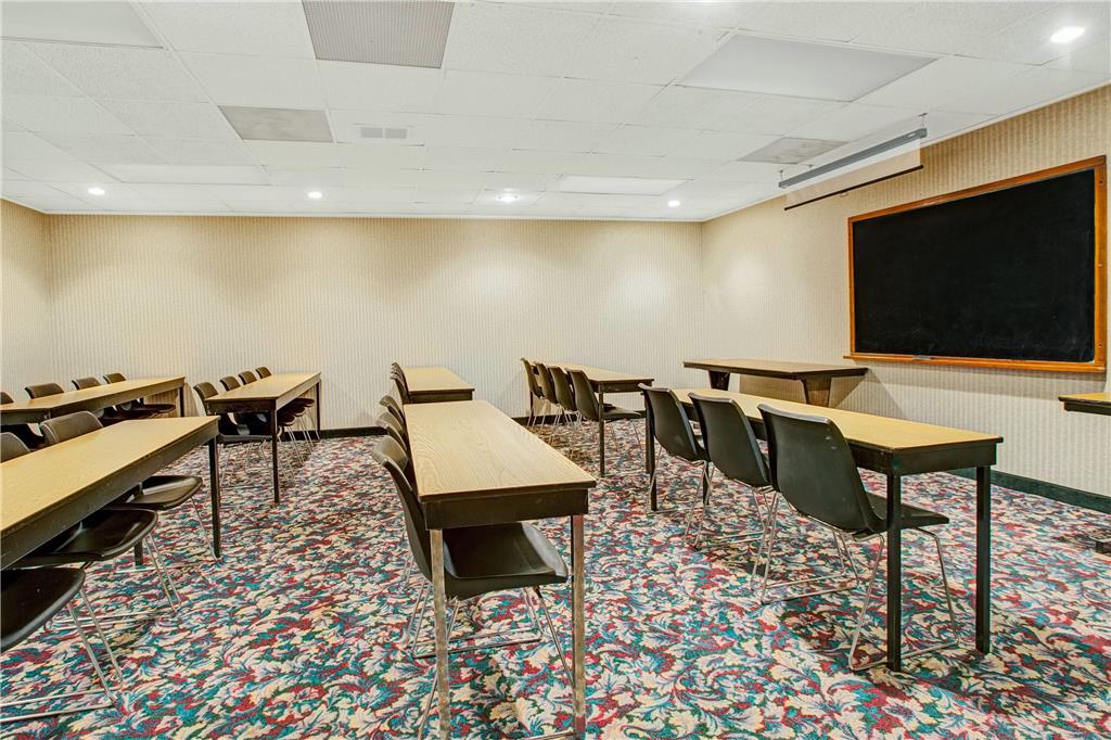 Days Inn by Wyndham Parsippany - photo 16