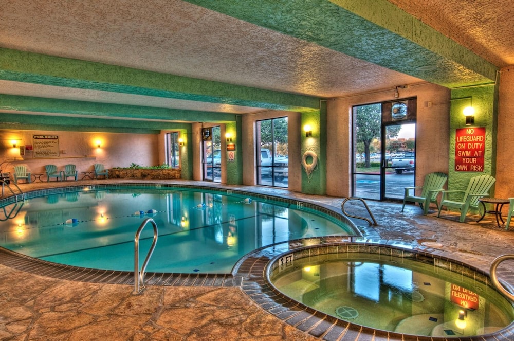 MCM Elegante Suites Abilene - photo 11