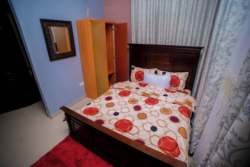 Bays Villa Koforidua — 4-Star Luxury Hotel in Koforidua, Ghana