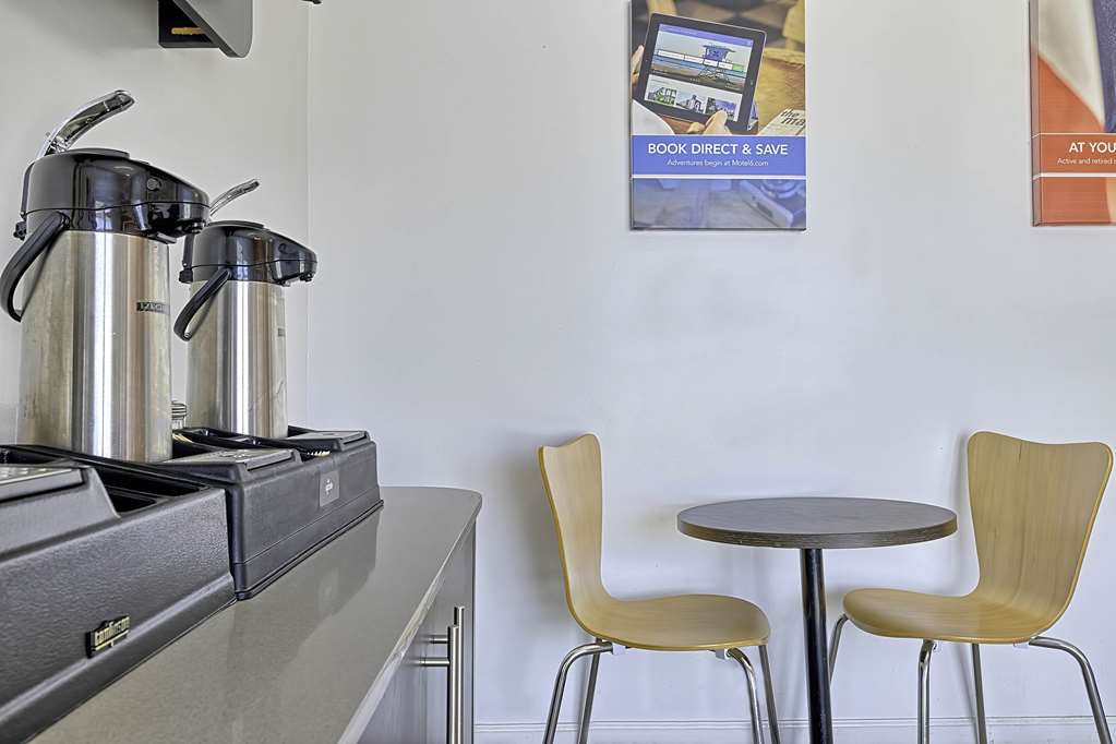 Motel 6 Sullivan MO - photo 24