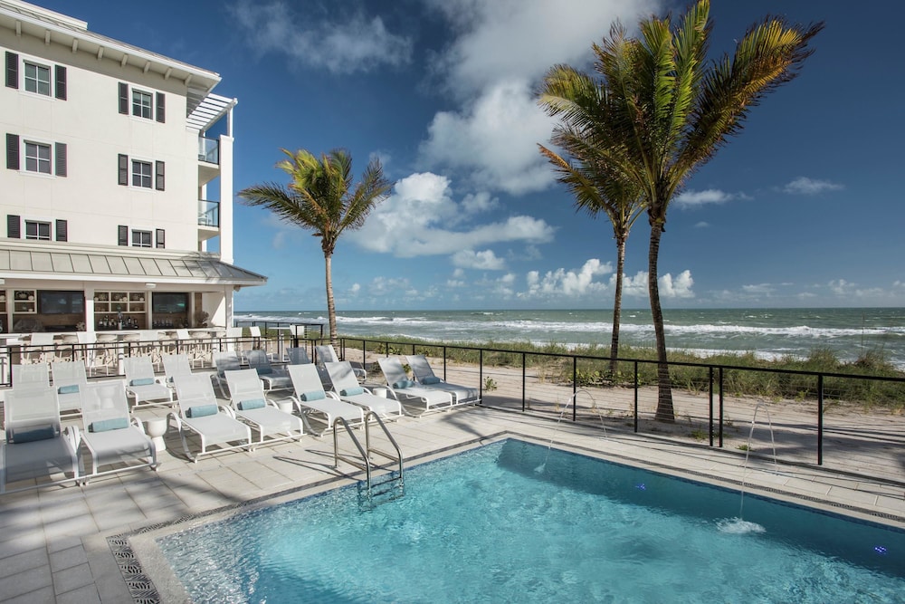 Hutchinson Shores Resort & Spa - photo 25