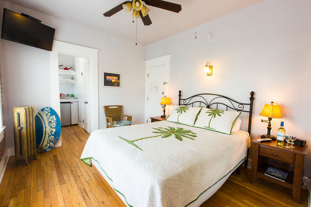 Venice Beach Suites & Hotel - photo 10