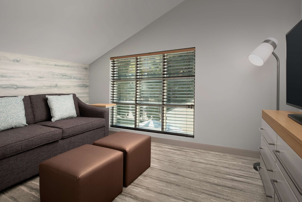 Hilton Garden Inn Marina Del Rey - photo 16