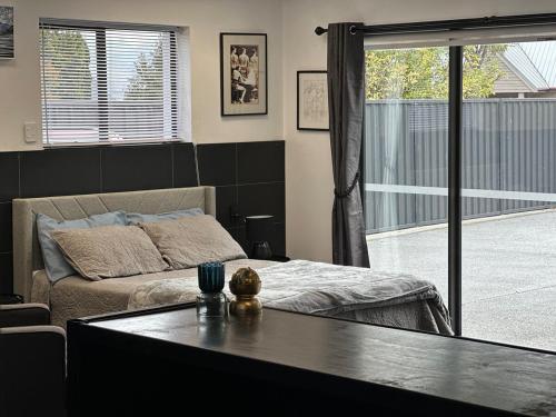 Easy Peasy Open plan Studio - carbon neutral hotel in Unknown City